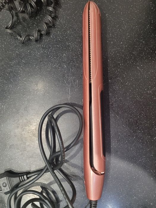 Продам плойку, утюжок, стайлер, расчески