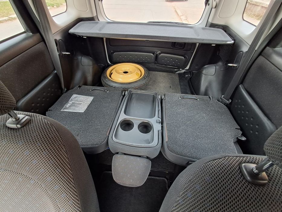 Тоята ярис версо със газова уредба на 1,6месеца