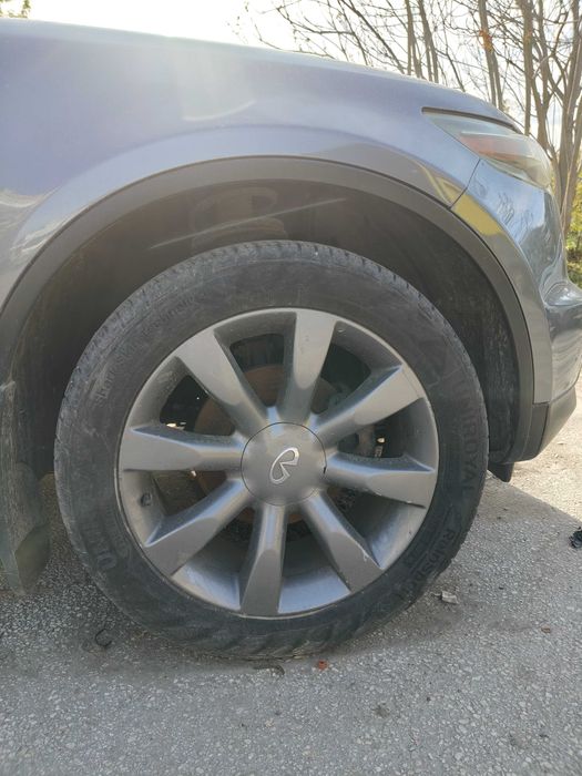 Продавам infiniti
