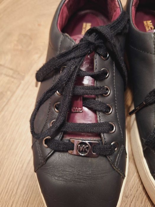Pantofi Michael Kors mărimea 37 purtați dar in stare foarte bună