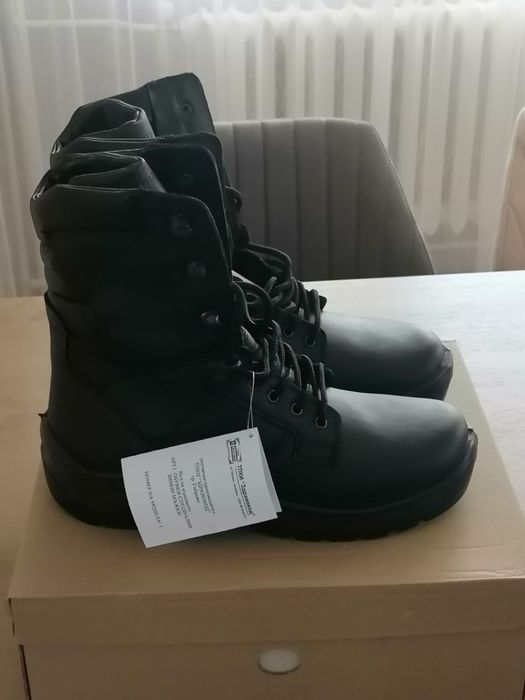 Черни зимни кубинки