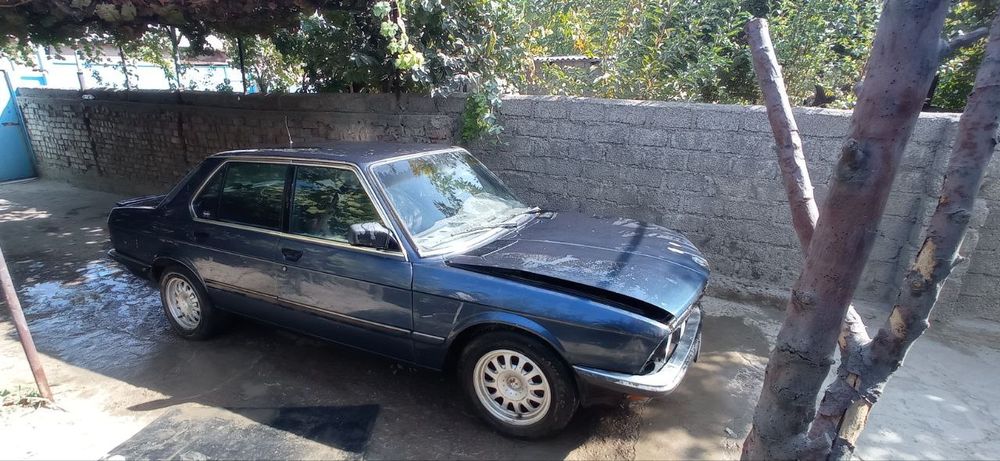 Продается на запчасти BMW 5 series (E28)