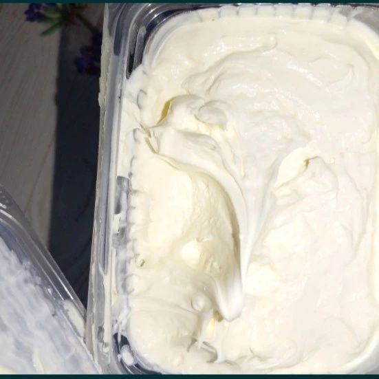 Сметана, сүт, сары май,