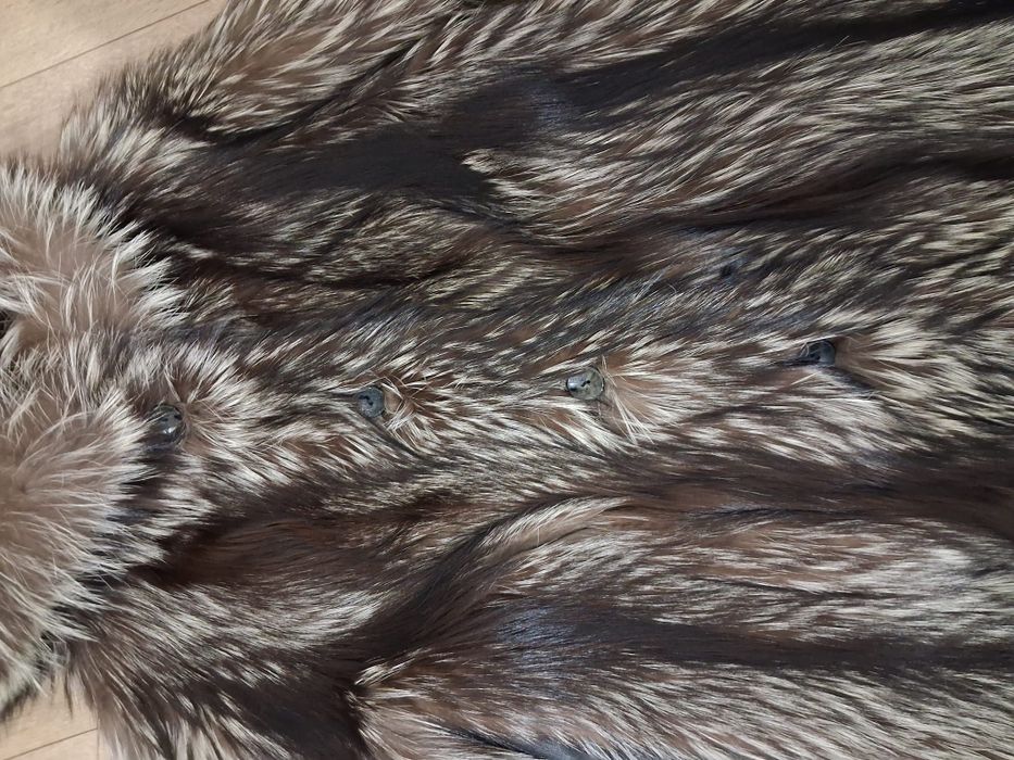 Palton lux Pasquinelli Italia-blana vulpe argintie si piele naturala