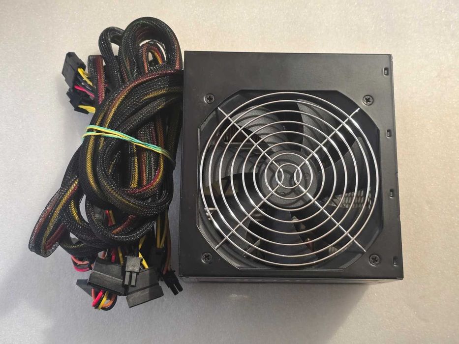 Sursa PC FSP HYPER 500, 500W, PFC Activ, 2 x 6+2 Pin PCI-E, 120mm