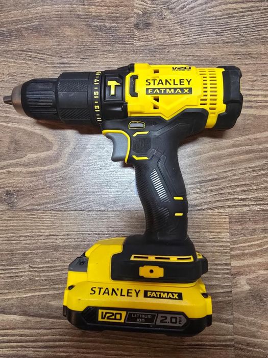 Set Stanley 18V fierastrau sabie si masini de gaurit -P-