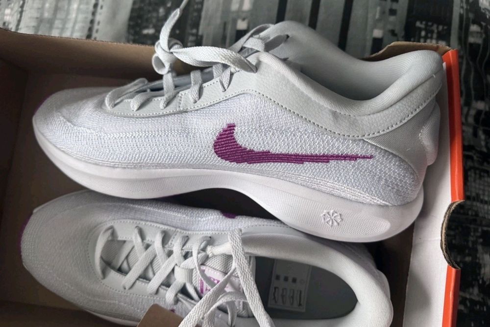 Маратонки Nike GT Hustle