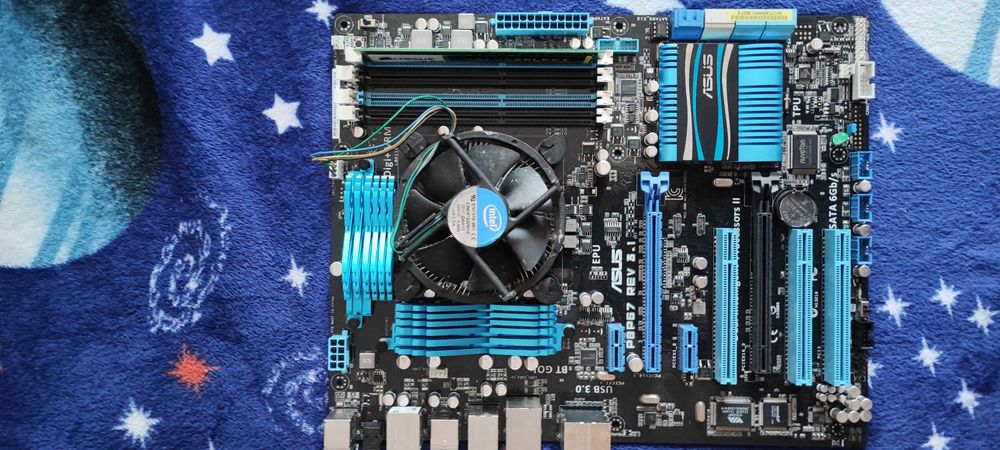 Vand kit procesor placa de baza ram , i7 3770, 4700,6700,9700,+ ryzen