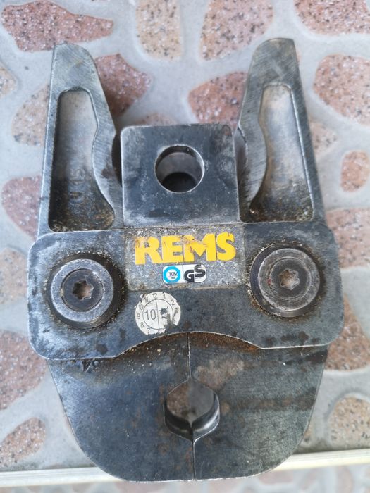 Rems V15 Челюсти за преса за тръби