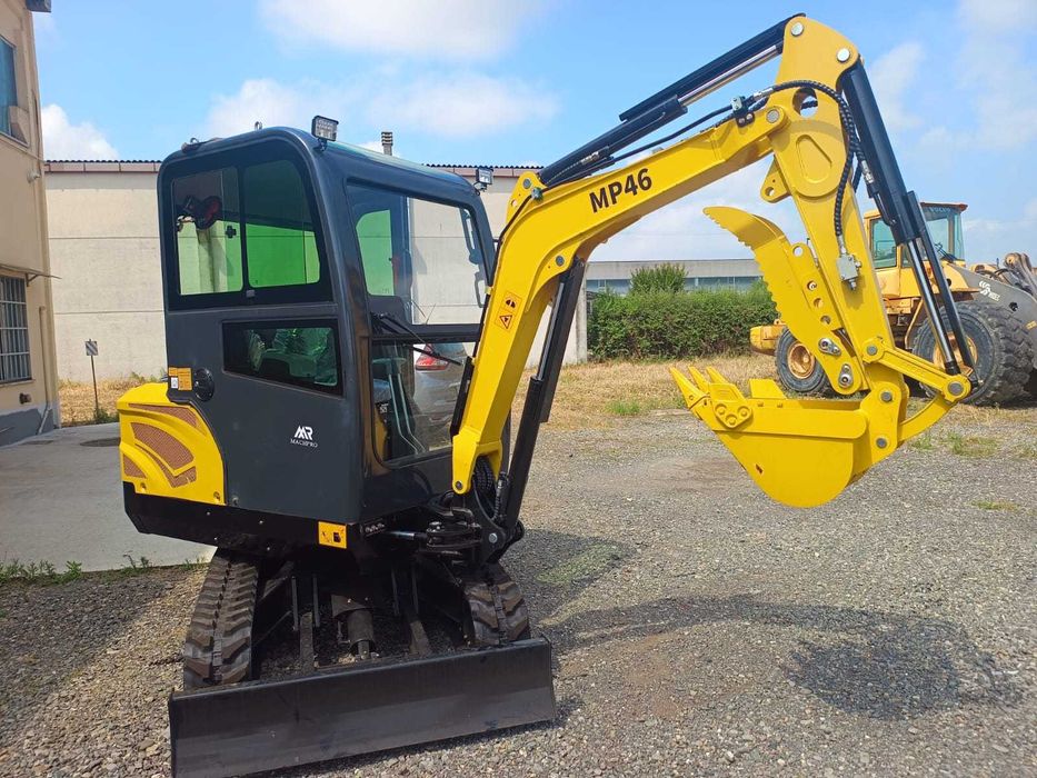 Miniexcavator  nou nout marca Machpro, model MP 46