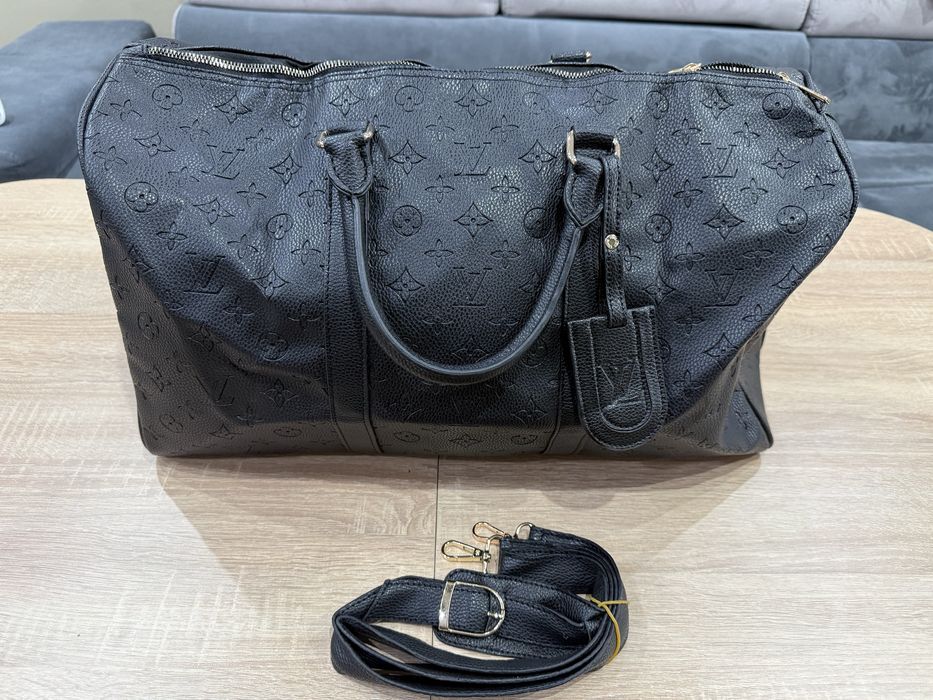 Кожен сак в черен цвят