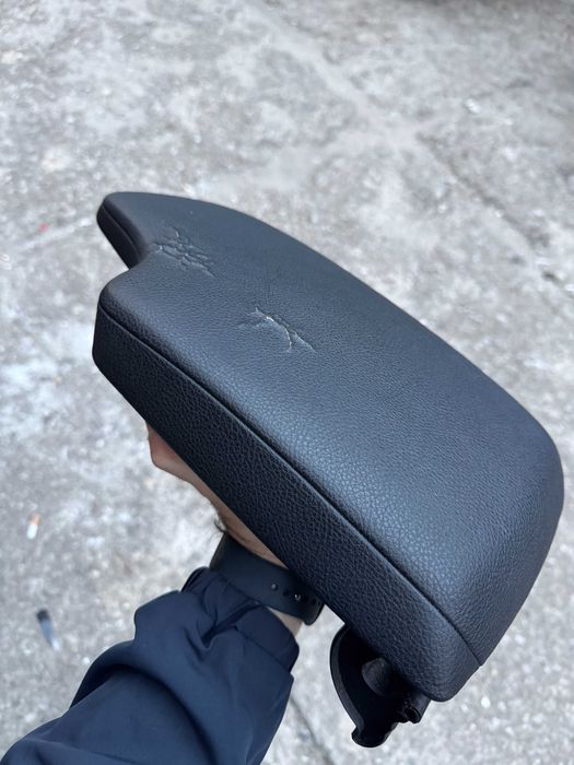 Кожен подлакътник за BMW F30