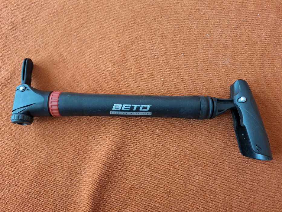 Pompa pentru bicicleta