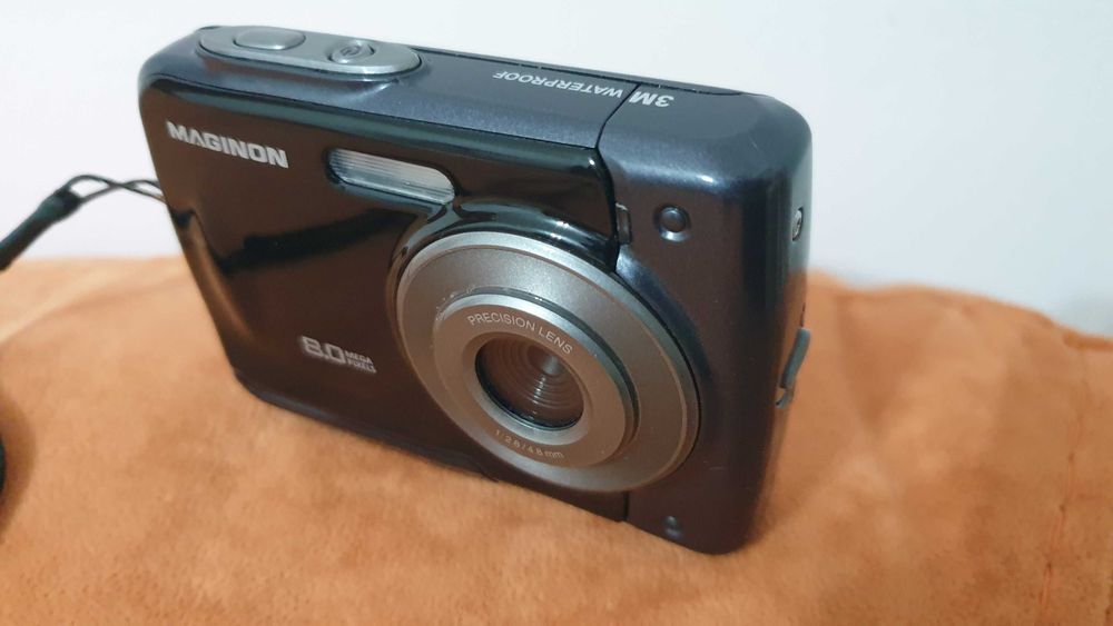 фотоапарат MAGINON Splash 8 8MPx