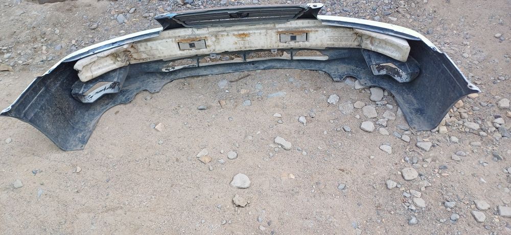 Бампер тойота камри 25 европа