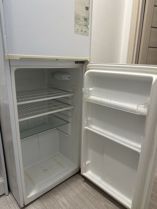 Срочно продаю холодильник