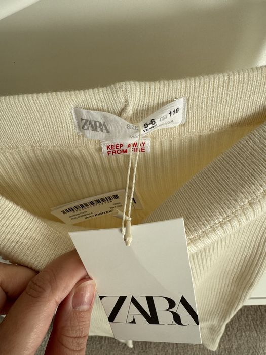 Pantaloni trapezi M 116