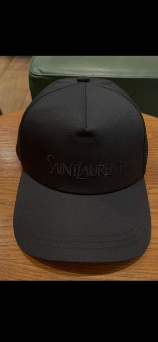 Șapcă D&G, Yves Saint Laurent, model 2026, preț fix