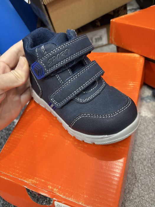 Продам ботинки для мальчика