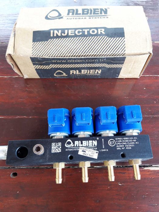 Инжекторна рейка 4 цил. Albien ALR04