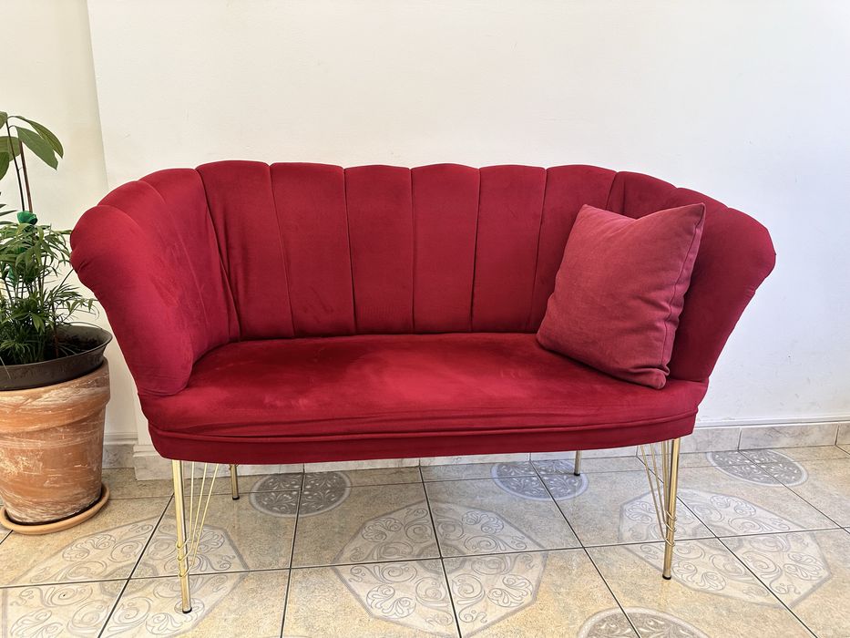 Mobila de lemn pentru living sau birou