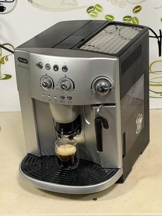 Кафемашина кафе автомат delonghi magnifica с гаранция