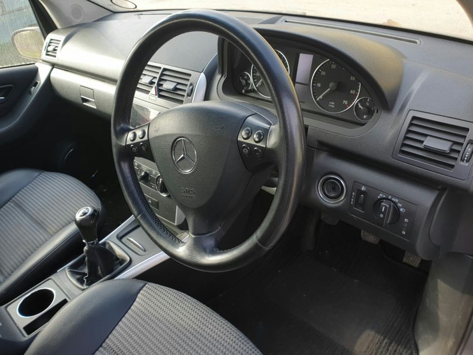мерцедес А 150. Mercedes A 150 (w 169) само на части