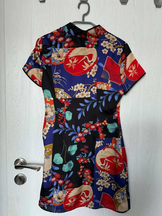 Зара  - Нова сатенена рокля