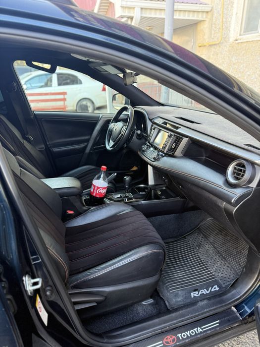 Машина сатылады Rav4