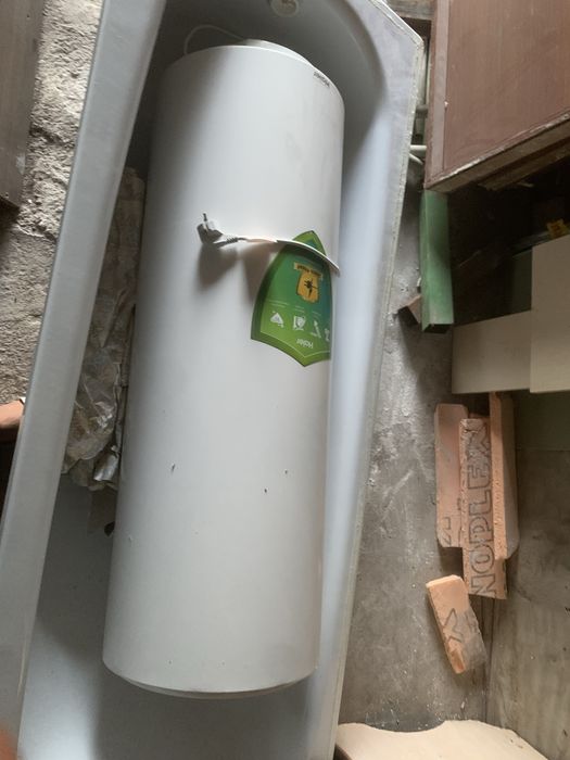 Аристон 100литыр