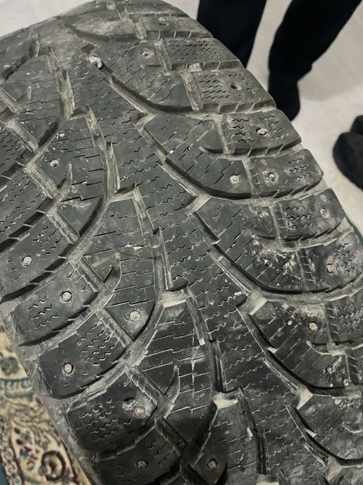 Продам шины 235/55/18 hankook