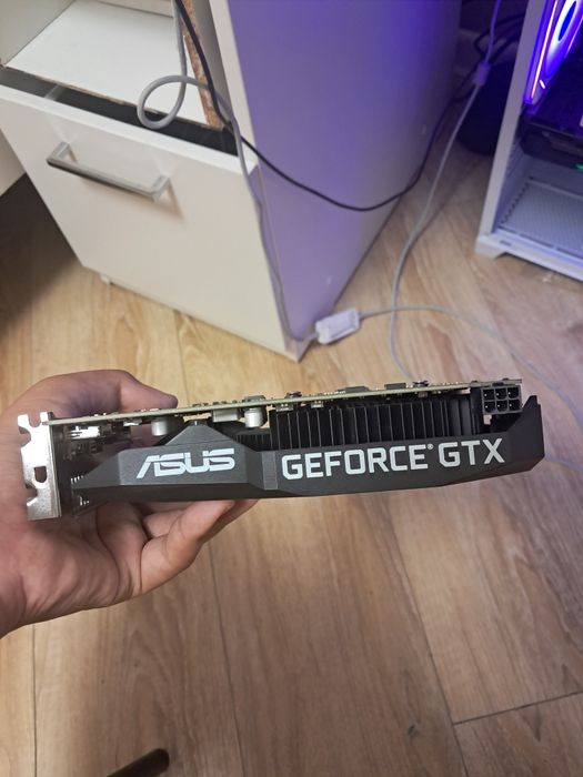 Gtx 1650 super 4 gb