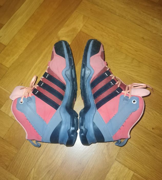 Детски зимни adidas AX2 MID CP K