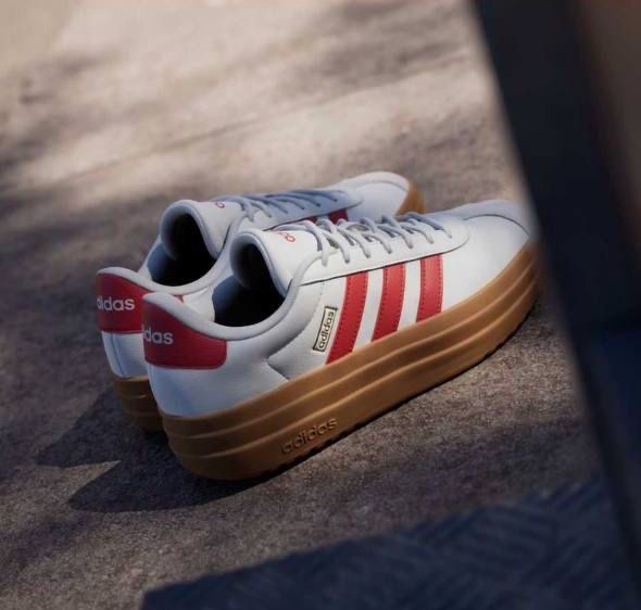 Женские кроссовки 100% оригинал ADIDAS (38,5)