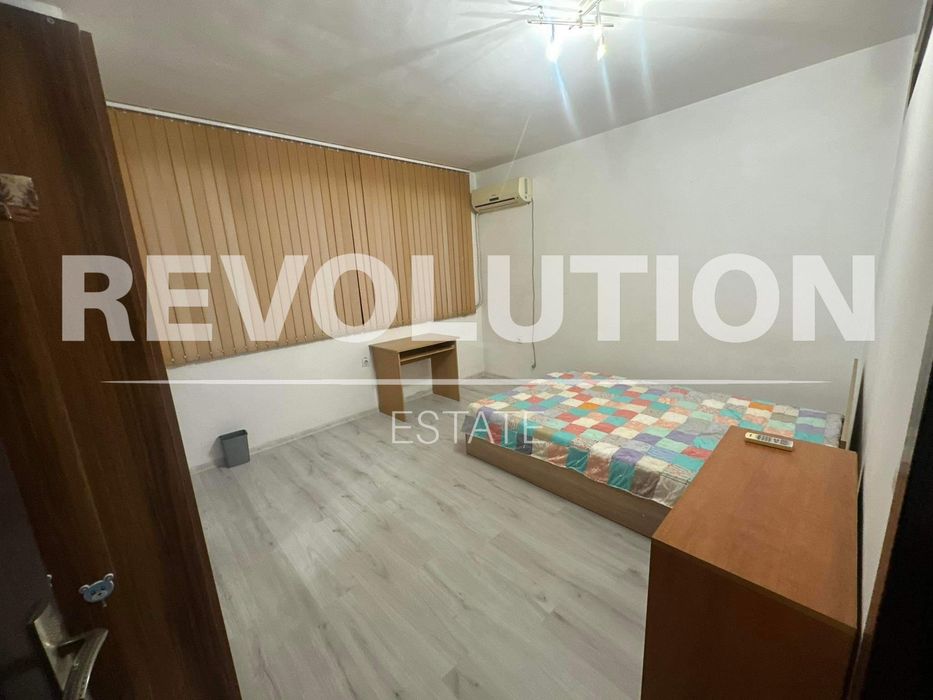 Дава се под наем Тристаен апартамент в Варна, Левски - 70 кв.м за 400 € - Снимка #1