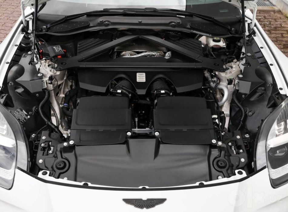 Aston Martin V8 Vantage Coupe 2026