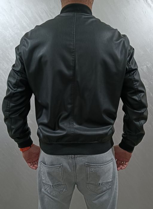 Кожени якета Zara