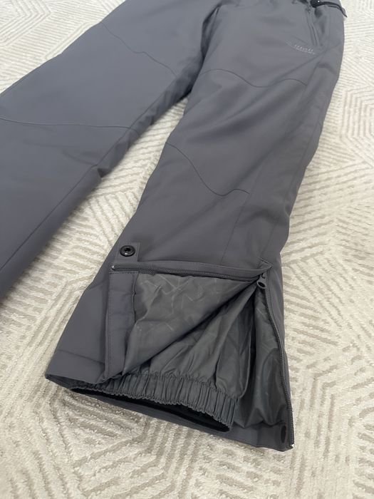 Продается зимний костюм на девочку