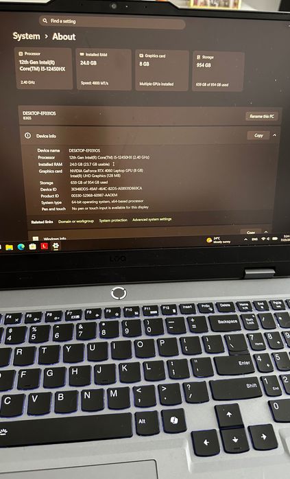 Lenovo LOQ 15IAX9 4060 core i5 24GB 1TB