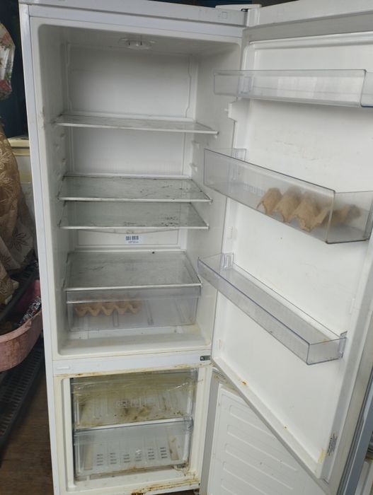 Холодильник 30000тг