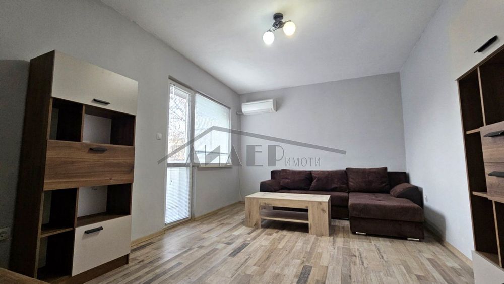 Дава се под наем Двустаен апартамент в Пловдив, Кършияка - 59 кв.м за 382.5 € - Снимка #1