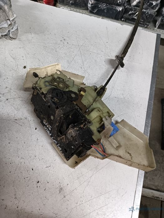 Broasca Usa Stanga Spate Volkswagen Polo (9N_) [ 2001 - 2012 ]