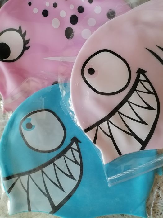 Детски плувни шапки