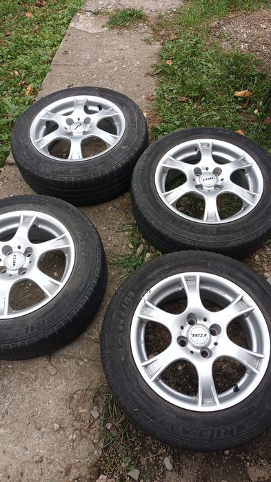 Vând jante aluminiu Logan