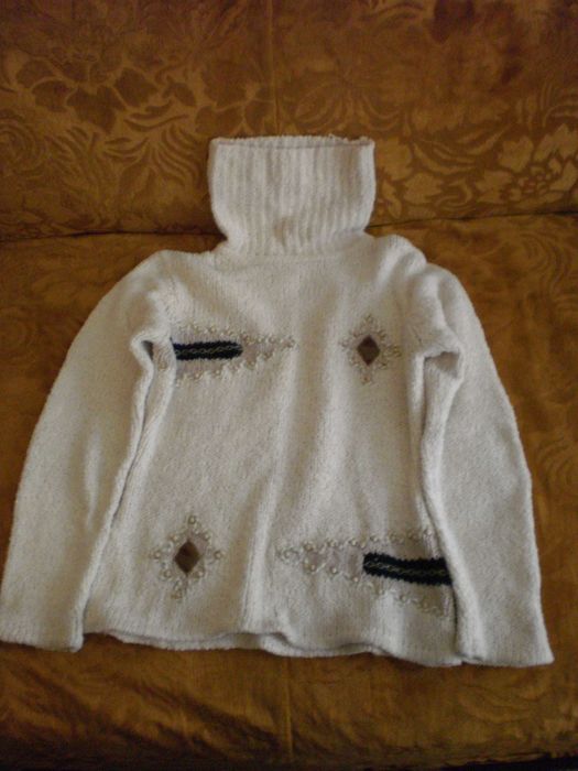 Pulovere diverse culori, masura 46 - 48