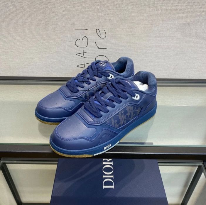 CD B27 Low Top Navy