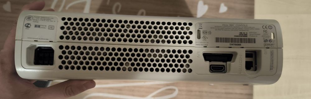 Xbox 360+serviciu de modare