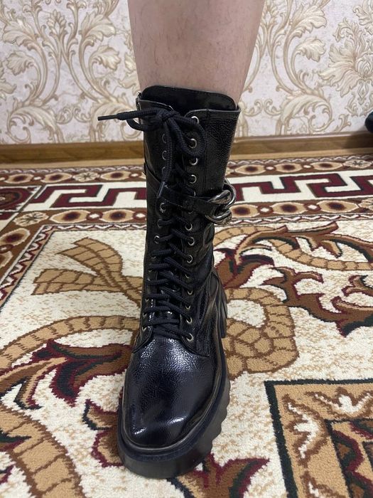 Продаётся модный сапоги