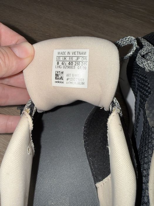 Продам кроссовки