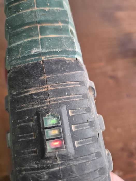 Продавам перфоратор и ударен винтовер